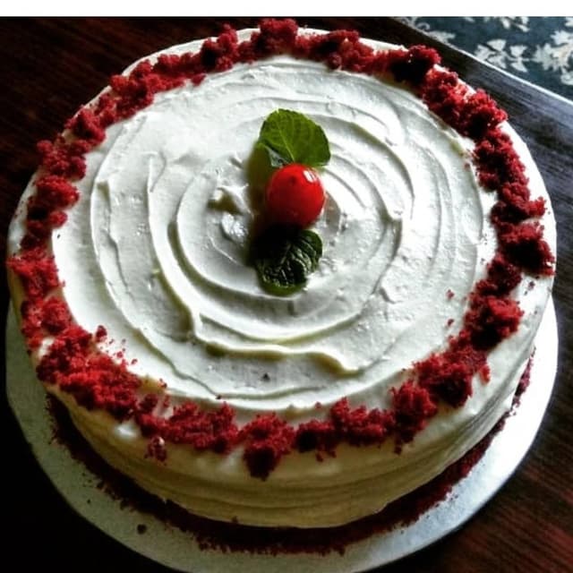 Red Velvet Cake With Cheese Frosting